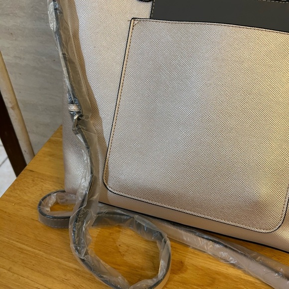 Elegant Rose Gold-Tone  Women's Tote Bag with new detachable crossbody strap - Picture 3 of 9